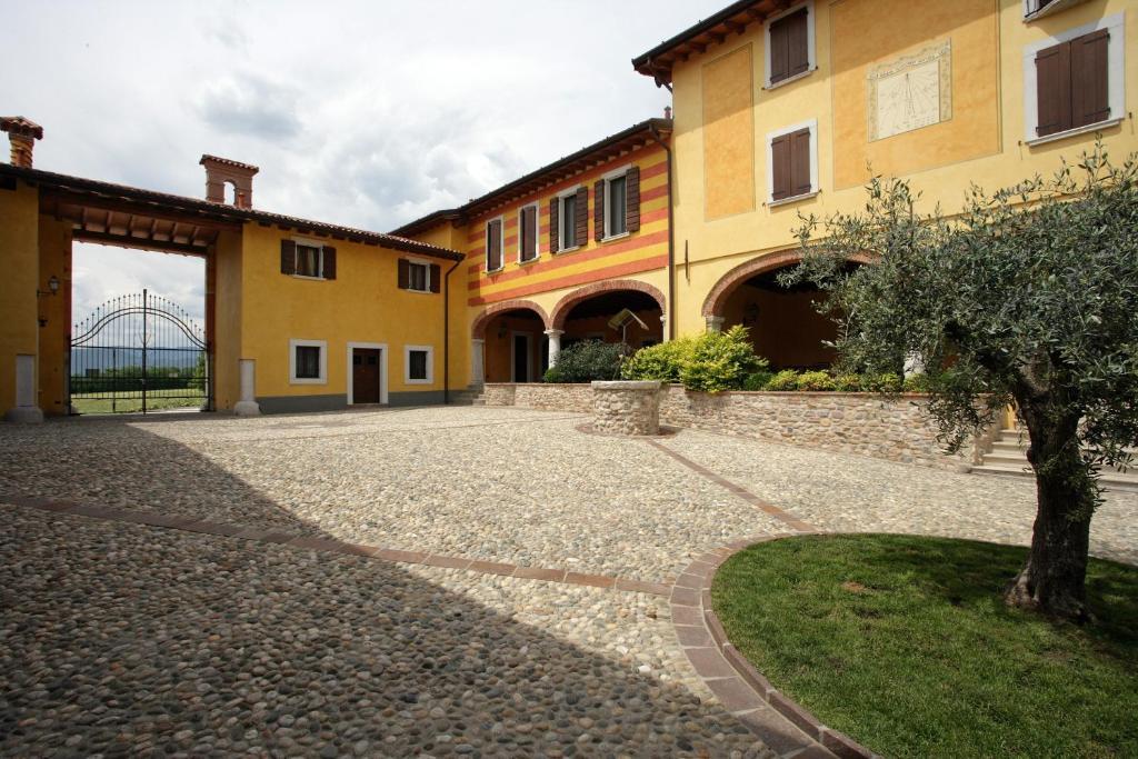 L'Unicorno Agriturismo Bedizzole Exterior photo